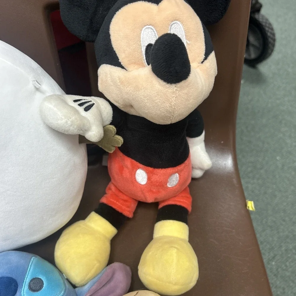 Disney Characters Mixed Lot Of 4 Plush Olaf Groot Stitch Mickey 3 EUC 1 NWT
